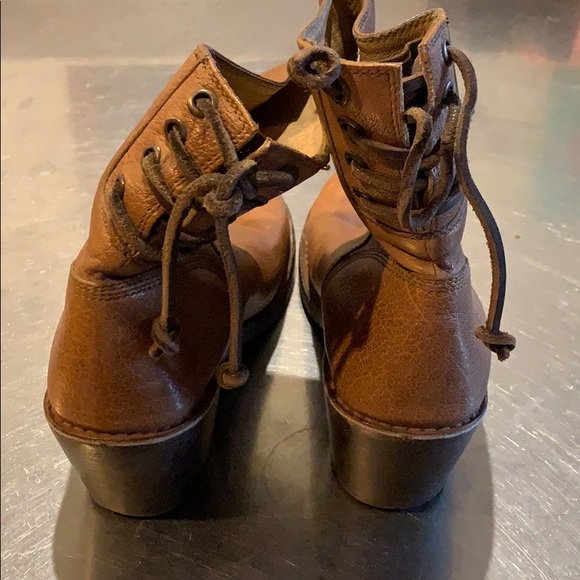 Frye Boots - Picture 4 of 5